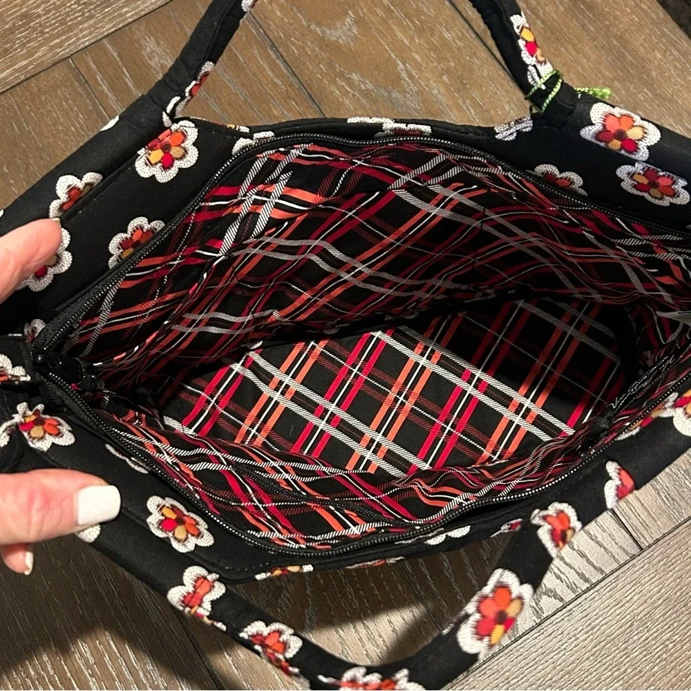 NWT Vera Bradley Women's Gabby Satchel Handbag Pattern Pirouette Black